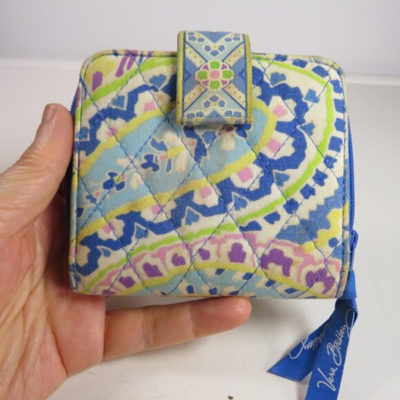 Vera Bradley Capri Blue Mini Zip Wallet quilted cotton - Picture 1 of 9